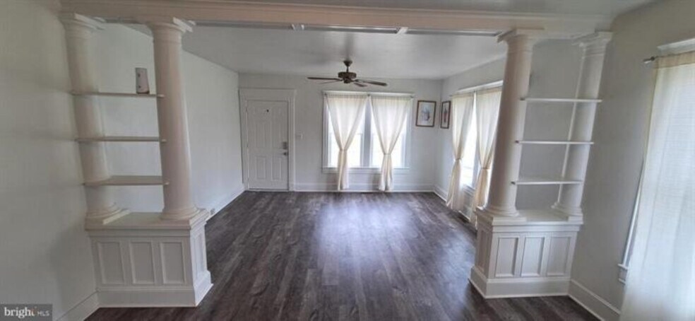 More Photos Of 603 Roslyn ave, Cambridge Specialty For Sale