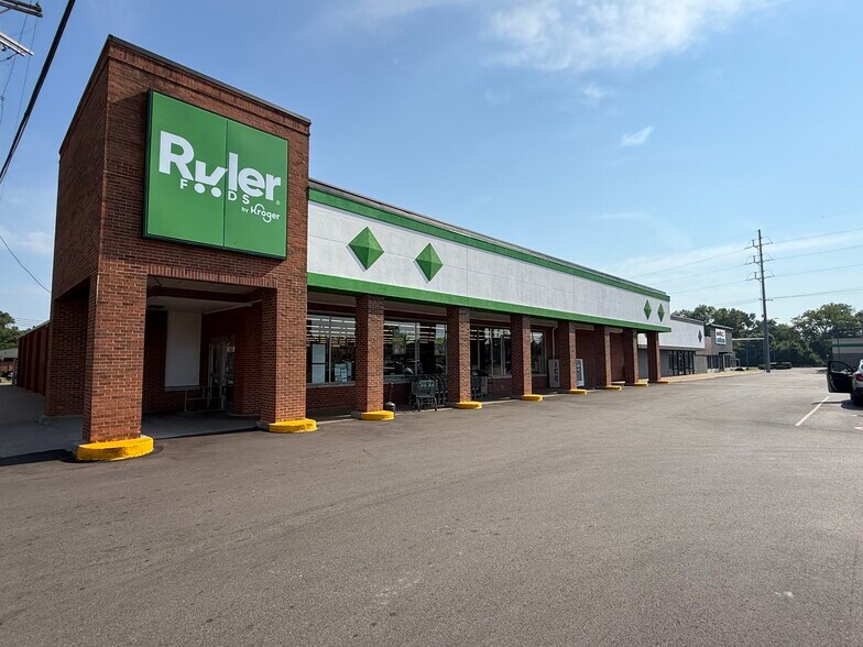 More Photos Of Oak Hill Rd @ NWC Oak Hill Rd. & Morgan Ave., Evansville Unknown For Lease