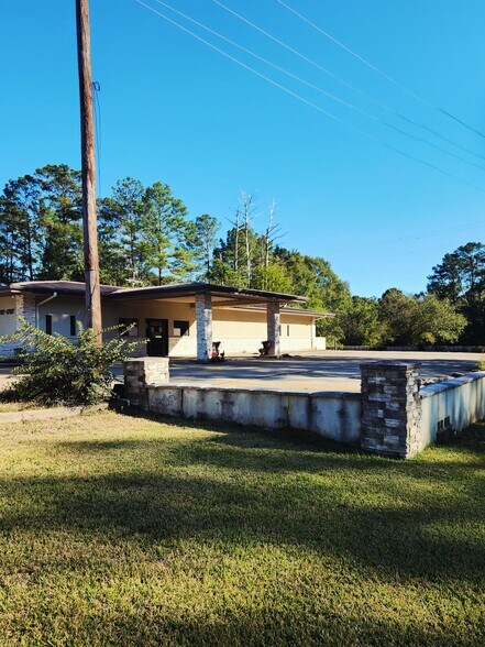 More Photos Of 1111 Worth St, Hemphill Office For Sale