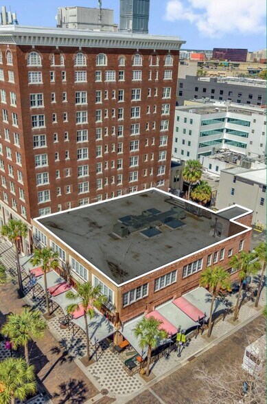 More Photos Of 25 Wall St, Orlando Bar For Lease