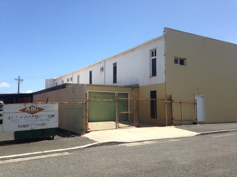 More Photos Of 250 Waiehu Beach Rd, Wailuku Showroom For Lease