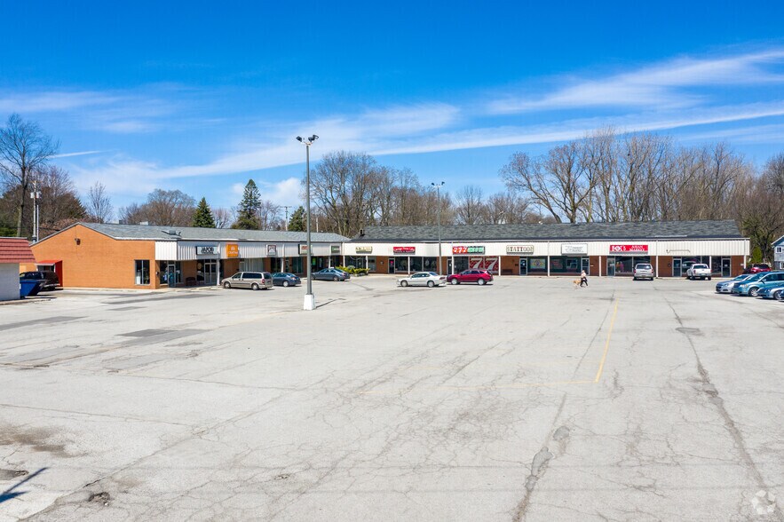 Primary Photo Of , Findlay General Retail For Sale