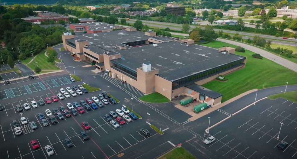 More Photos Of 200 Beta Dr, Pittsburgh Light Manufacturing For Sale