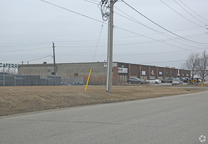 More Photos Of 470 Collier Macmillan Dr, Cambridge Warehouse For Lease