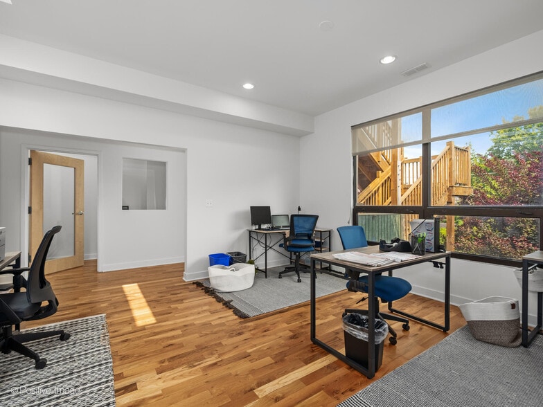 More Photos Of 1817 Church St, Evanston Loft Creative Space For Sale