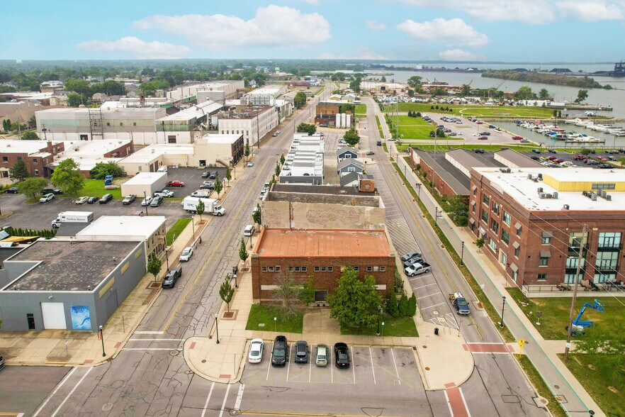 More Photos Of 301 W Water St, Sandusky Restaurant For Sale