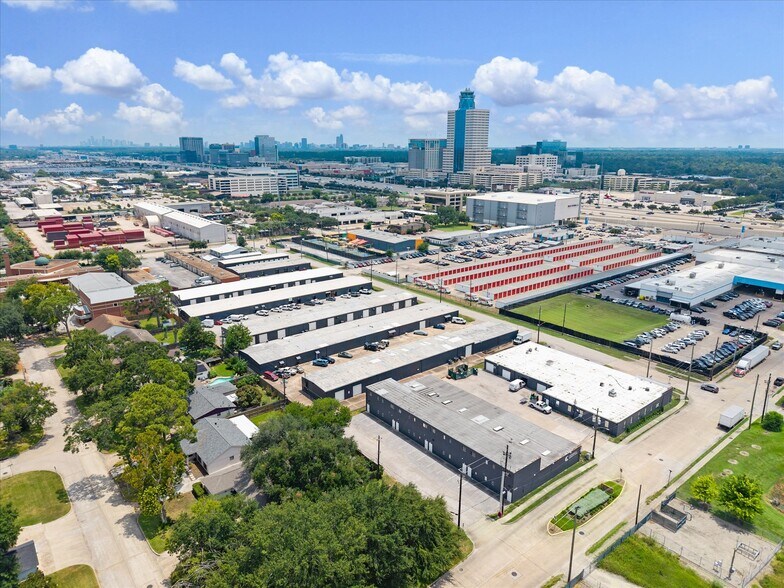 Primary Photo Of 10226 Georgibelle Dr, Houston Unknown For Lease
