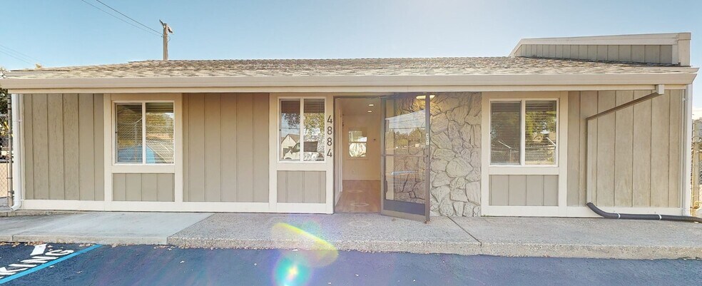 Primary Photo Of 4560 Auburn Blvd, Sacramento Distribution For Sale