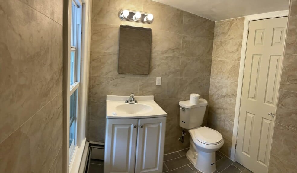 More Photos Of 110 Main St, East Hartford Office Residential For Sale