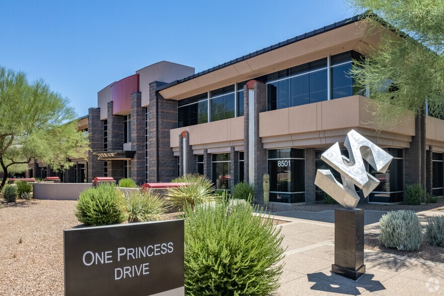 More Photos Of 8501 E Princess Dr, Scottsdale Office For Lease