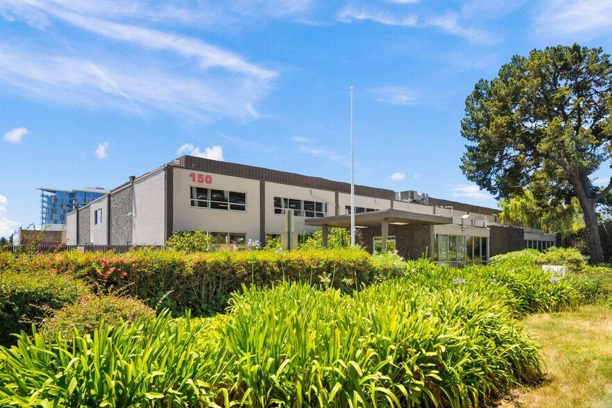 More Photos Of 150 Constitution Dr, Menlo Park Warehouse For Lease