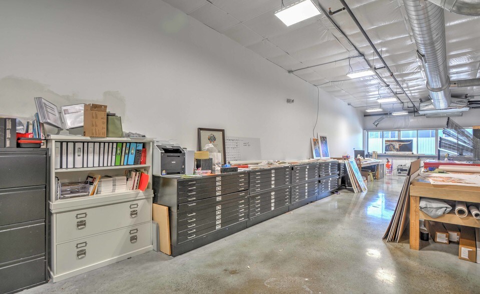 More Photos Of 11210 W Highway 290, Austin Manufacturing For Lease