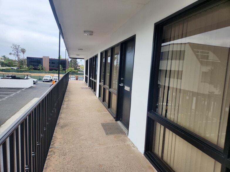 More Photos Of 2072 SE Bristol St, Newport Beach Unknown For Lease