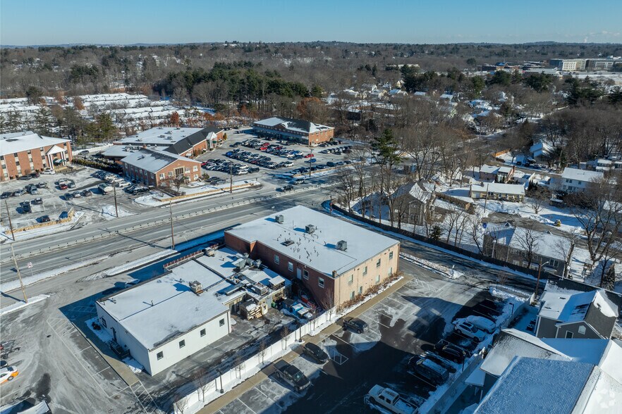 More Photos Of 170 Worcester St, Wellesley Medical For Lease