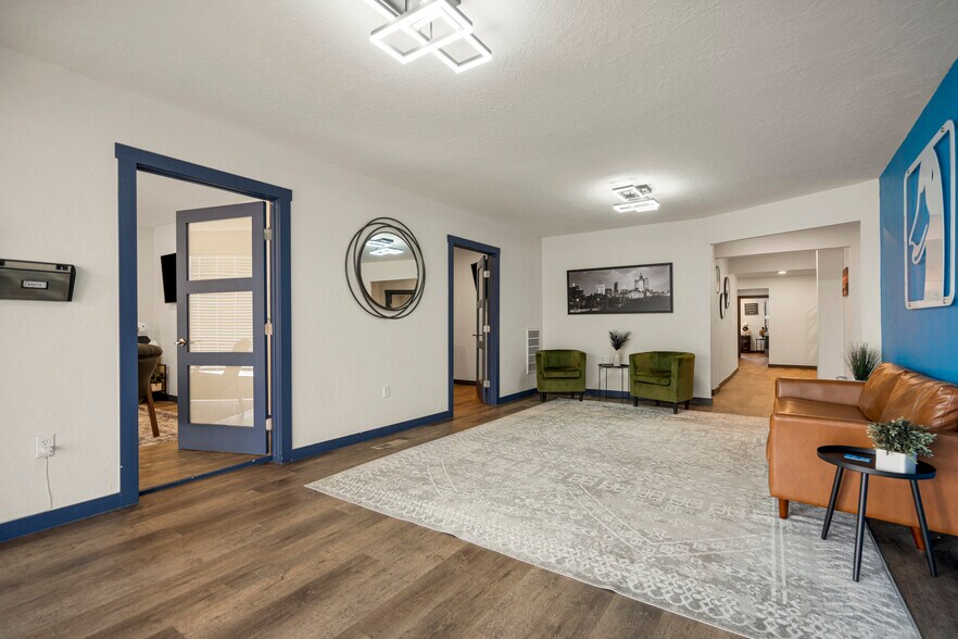 More Photos Of 1823 W 51st St, Tulsa Freestanding For Sale