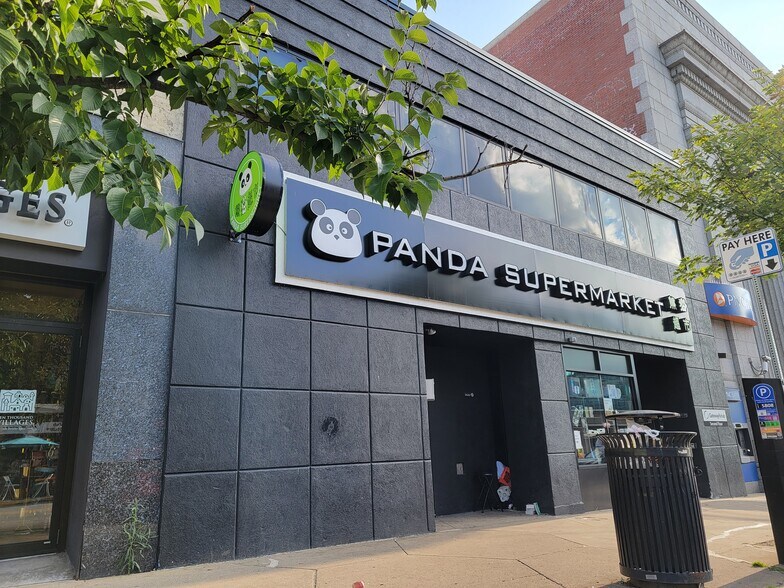 More Photos Of 5818 Forbes Ave, Pittsburgh Supermarket For Sale
