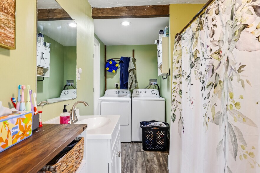 More Photos Of 1 Old Manchester Rd, Raymond Multifamily For Sale