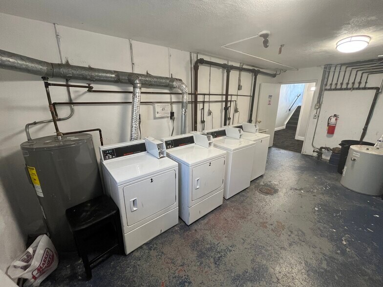 More Photos Of 7-20 Hy-Sil Ave, Chelsea Apartments For Sale