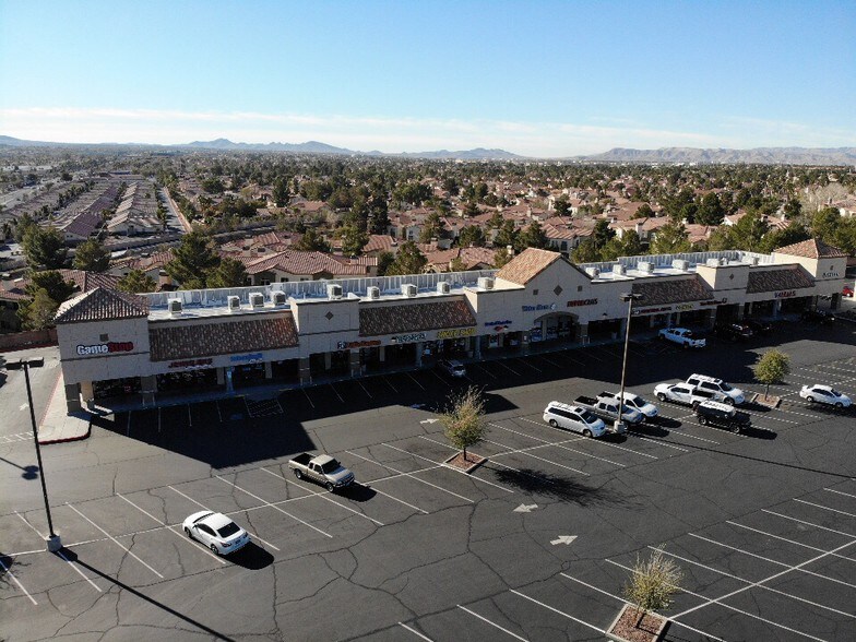 More Photos Of 2667 Windmill Pky, Henderson Unknown For Lease