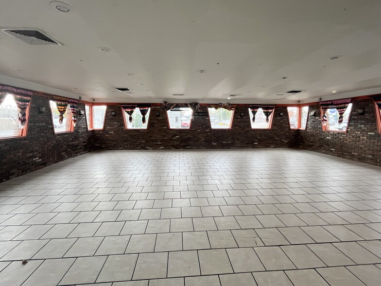 More Photos Of 1315 W Garfield Ave, Peoria Restaurant For Lease