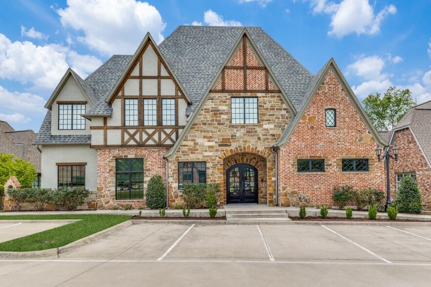 Primary Photo Of 3008 E Hebron Pky, Carrollton Office For Sale