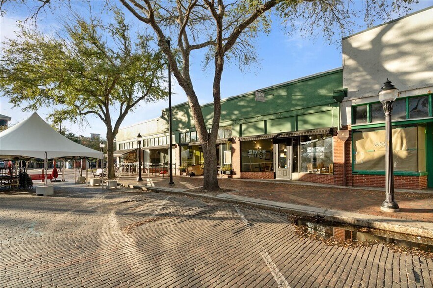 More Photos Of 12 SW 1st Ave, Gainesville Storefront For Lease