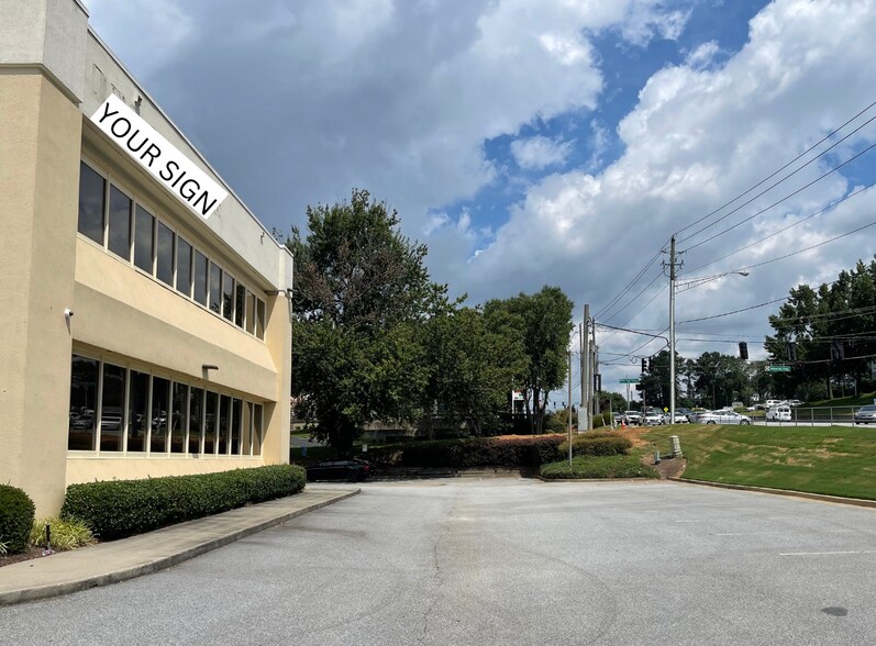 More Photos Of 1725 Indian Trail Rd, Norcross Medical For Lease
