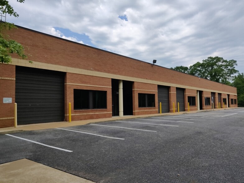 Primary Photo Of 2001-2003 Commerce Park Dr, Annapolis Flex For Lease