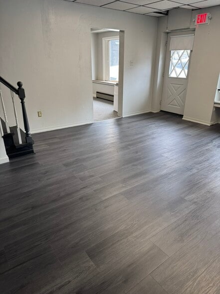More Photos Of 437 Cavitt Ave, Trafford Office For Lease