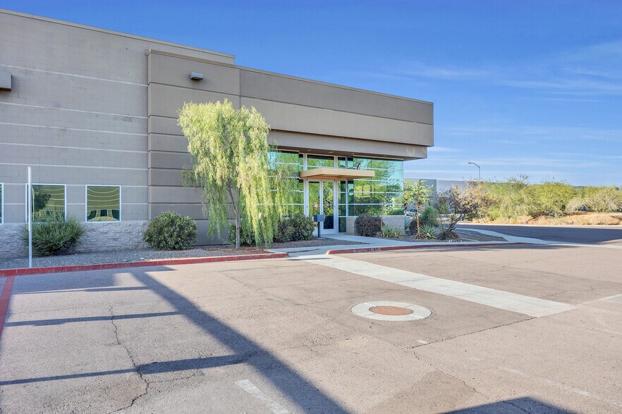 More Photos Of 23320 N 18th Dr, Phoenix Warehouse For Sale