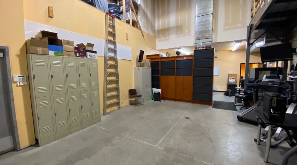 More Photos Of 12110 40th St SE, Calgary Warehouse For Sale
