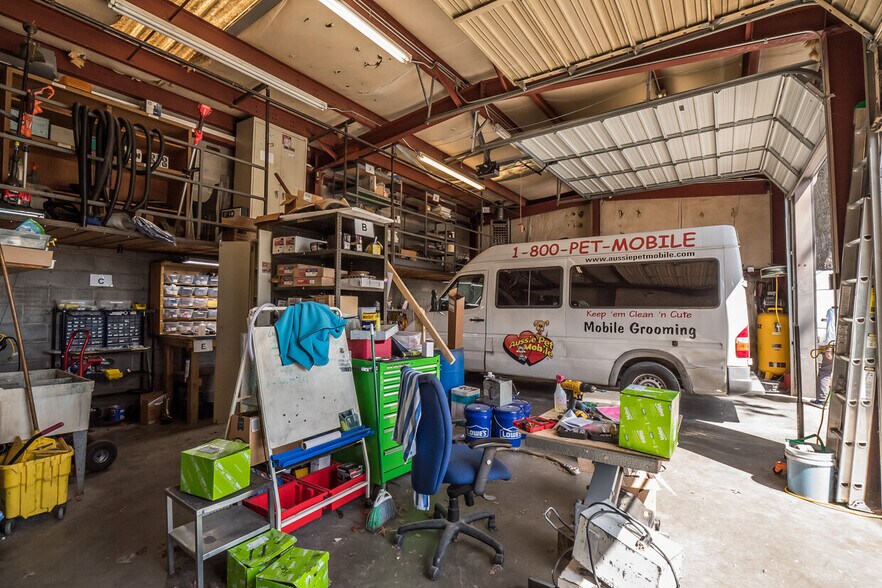 More Photos Of 3594 Forest Ave, Memphis Flex For Sale