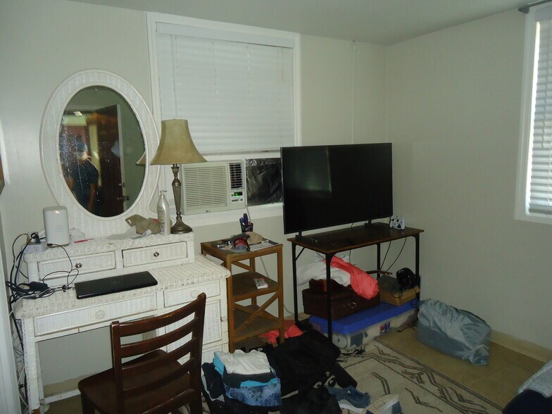 More Photos Of 1216 5th Ave, Tybee Island Apartments For Sale