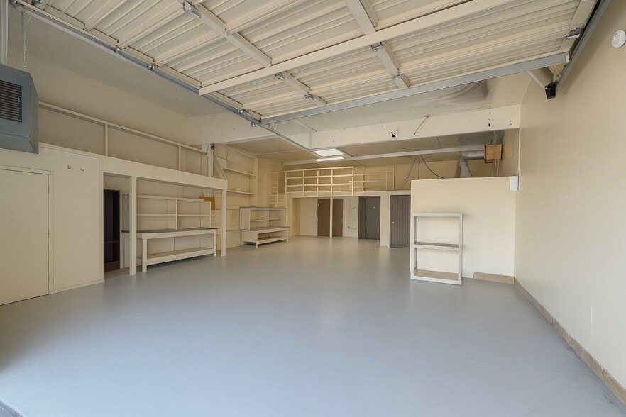 More Photos Of 735 Ohms Way, Costa Mesa Light Distribution For Sale