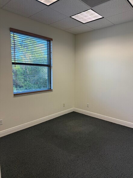 More Photos Of 9696 Bonita Beach Rd, Bonita Springs Office For Lease