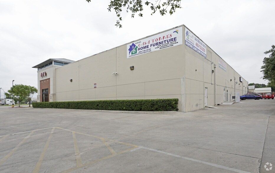 More Photos Of 11637 Harry Hines Blvd, Dallas General Retail For Sale