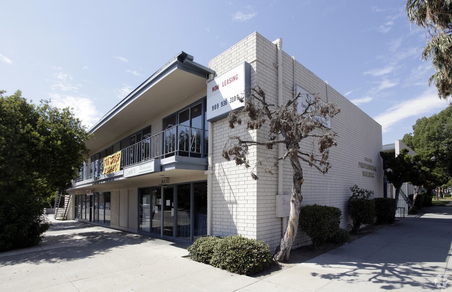 More Photos Of 801-839 N La Cadena Dr, Colton Office Residential For Lease