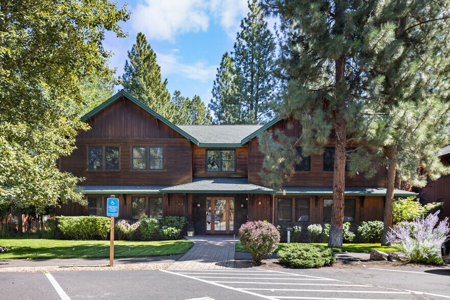 Primary Photo Of 750 Buckaroo Trl, Sisters Office For Sale