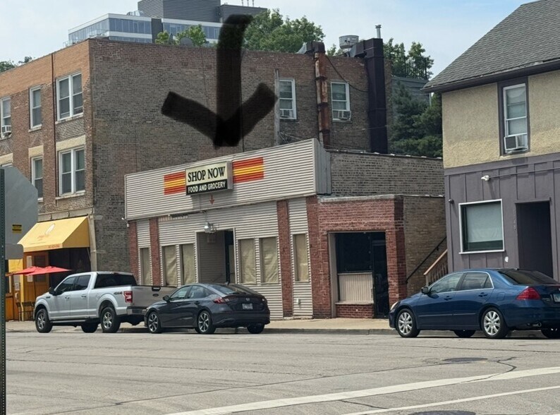 More Photos Of 1942-1948 Maple Ave, Evanston General Retail For Lease