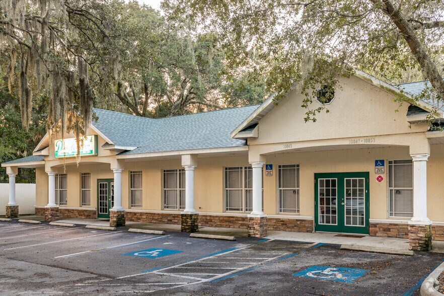 More Photos Of 10841-10857 Park Dr, Riverview Medical For Sale