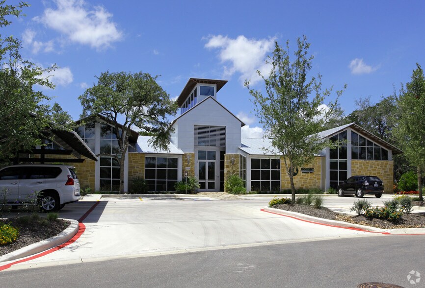 More Photos Of 16111 Via Shavano, San Antonio Office For Lease