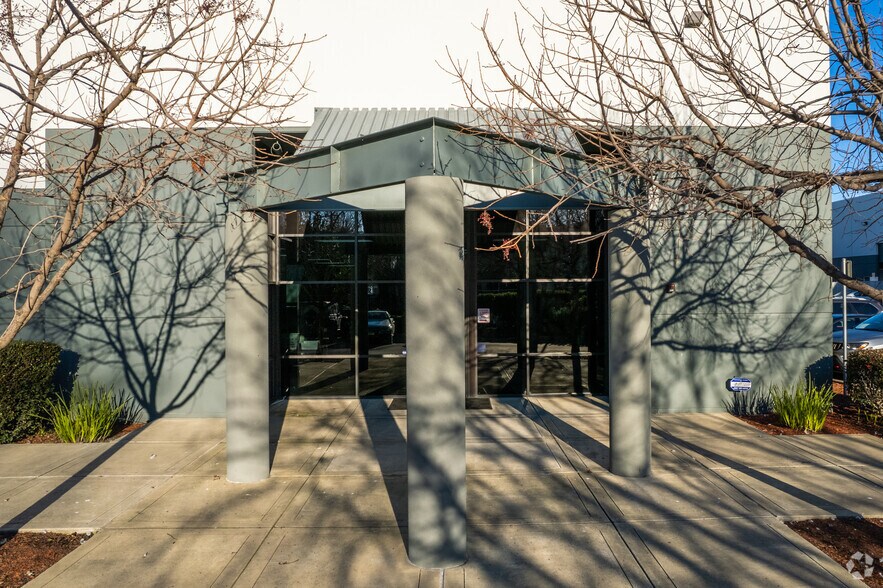 More Photos Of 203 Lawrence Dr, Livermore Light Manufacturing For Lease