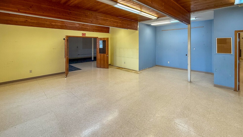 More Photos Of 223 E 5th St, Zumbrota Schools For Sale