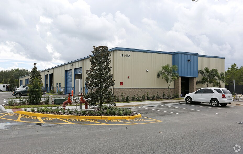 More Photos Of 1731-1829 Business Center Ln, Kissimmee Unknown For Lease