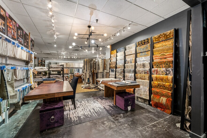 More Photos Of 475 S Broadway St, Denver Freestanding For Sale