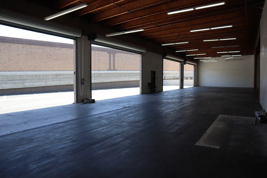 More Photos Of 110 Washburn Cir, Corona Unknown For Lease