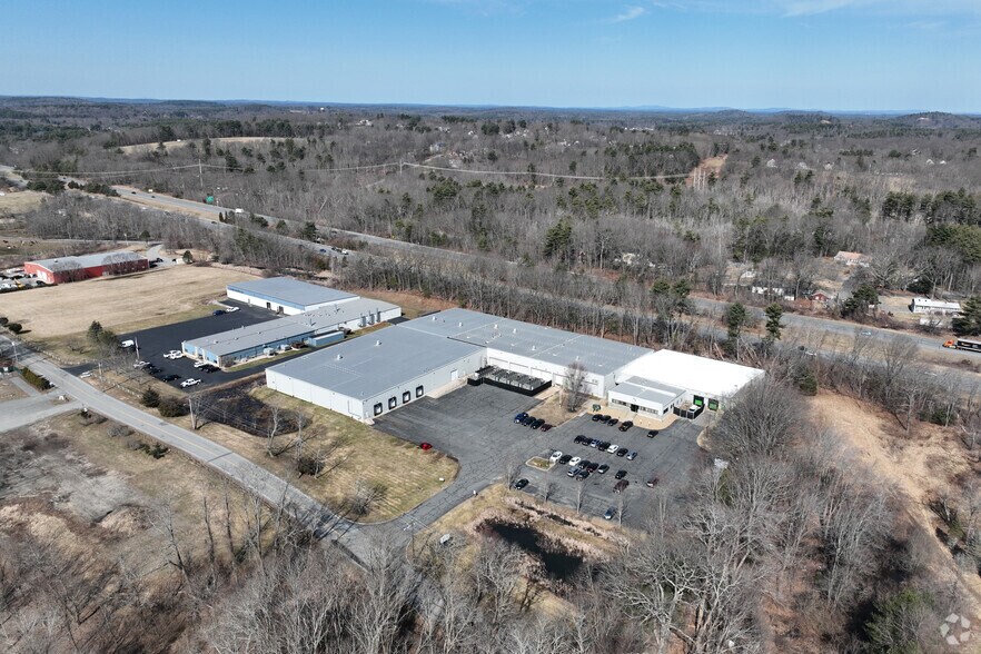 More Photos Of 57 S Hunt Rd, Amesbury Manufacturing For Lease