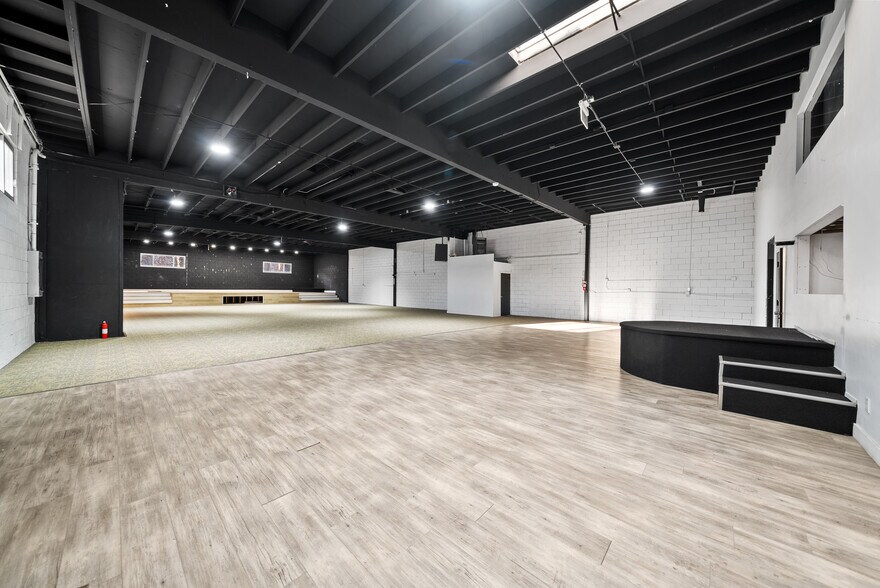 More Photos Of 6580 Federal Blvd, Lemon Grove Warehouse For Sale