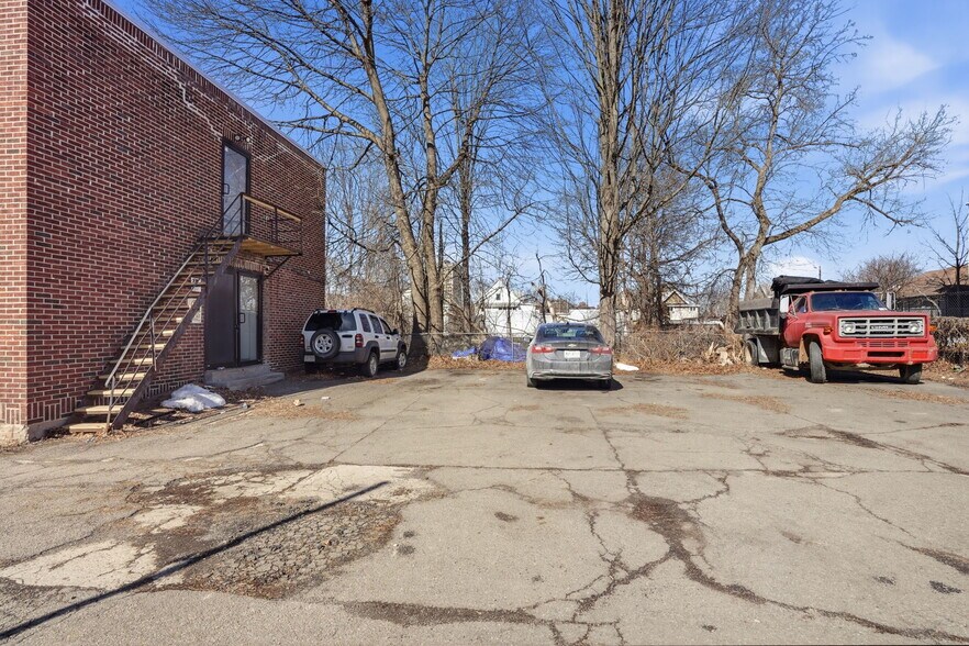 More Photos Of 7 Tremont Ave, Binghamton Apartments For Sale