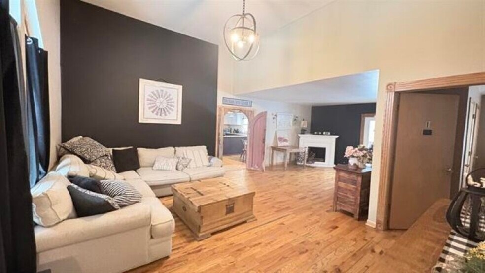 More Photos Of 11239 N Loomis Rd, Clare Specialty For Sale